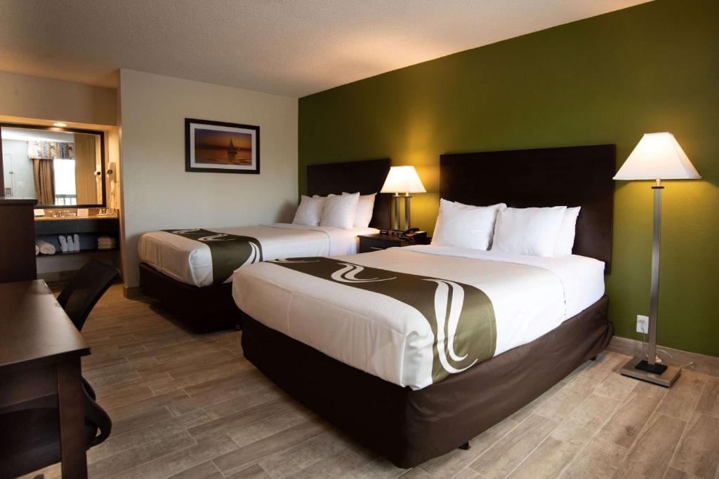 Quality Inn & Suites St. Petersburg – Clearwater Airport Recently Renovated Main image 1